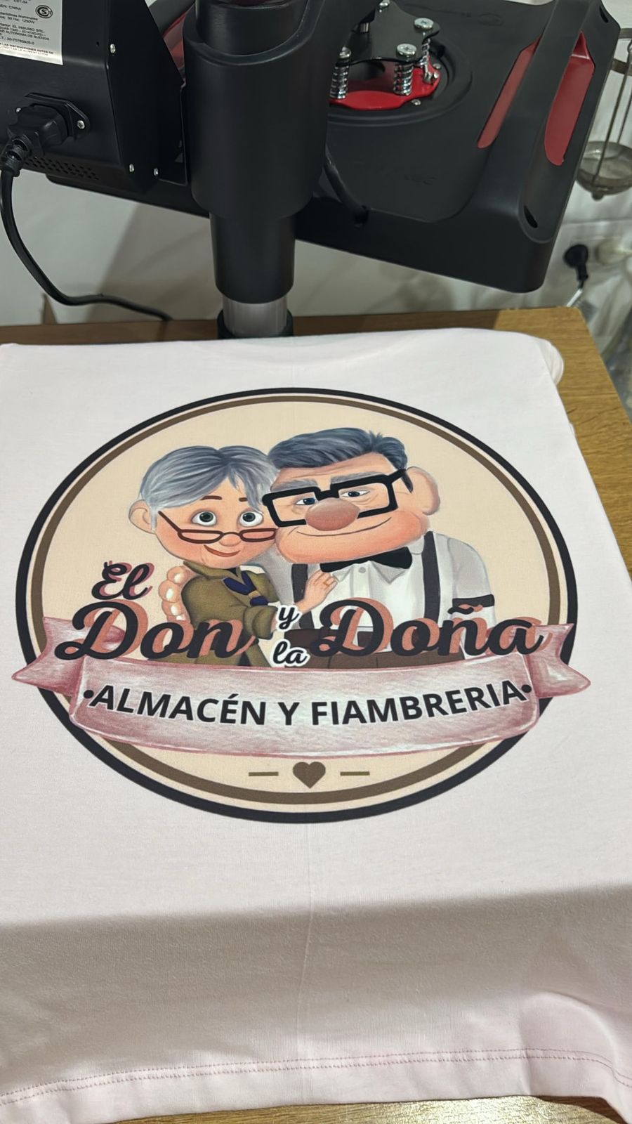 Remera personalizada Estudio Amorena Trippoloni